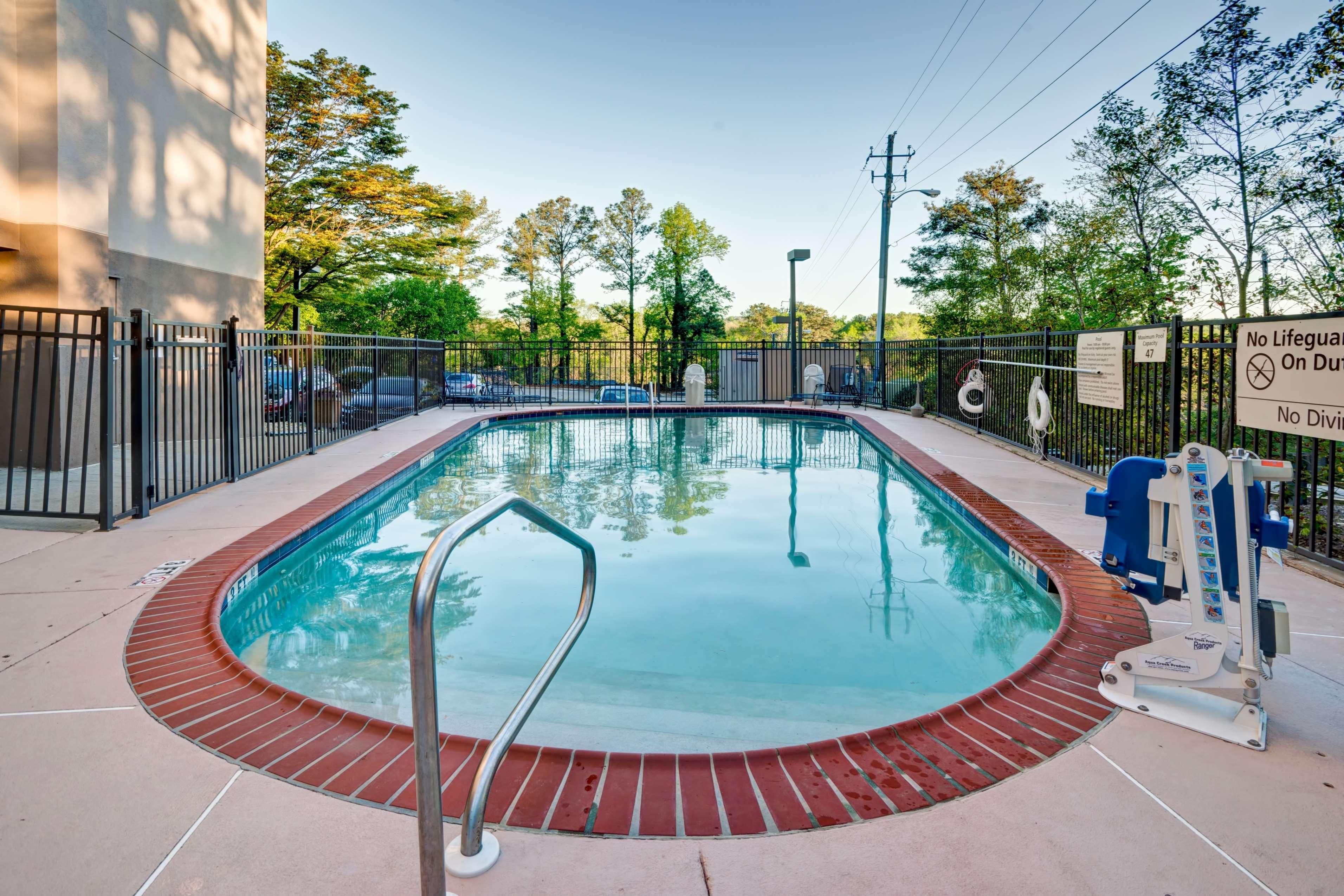 Hampton Inn Birmingham/Mountain Brook Exteriér fotografie