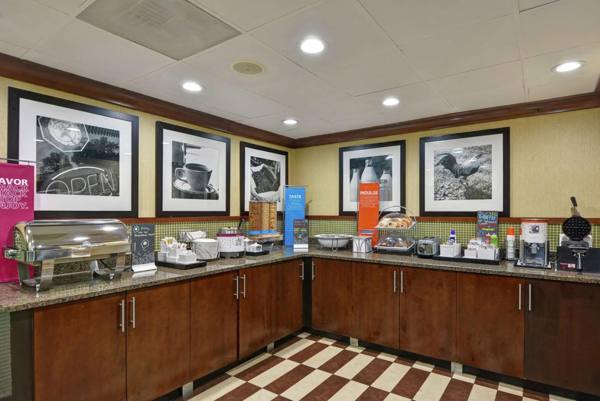 Hampton Inn Birmingham/Mountain Brook Exteriér fotografie